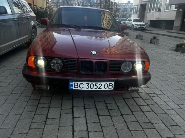 Червоний БМВ 5 Серія, об'ємом двигуна 2.4 л та пробігом 400 тис. км за 2200 $, фото 1 на Automoto.ua