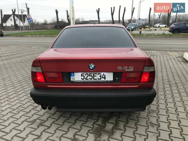 Красный БМВ 5 Серия, объемом двигателя 2.5 л и пробегом 404 тыс. км за 2600 $, фото 1 на Automoto.ua