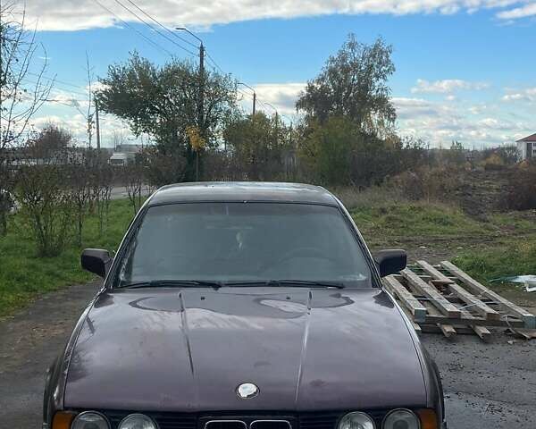 Красный БМВ 5 Серия, объемом двигателя 2.4 л и пробегом 455 тыс. км за 950 $, фото 1 на Automoto.ua