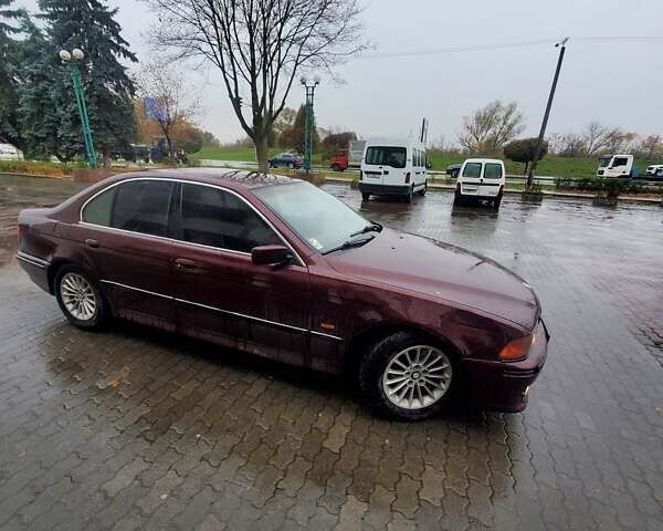 Красный БМВ 5 Серия, объемом двигателя 2.49 л и пробегом 430 тыс. км за 3200 $, фото 1 на Automoto.ua