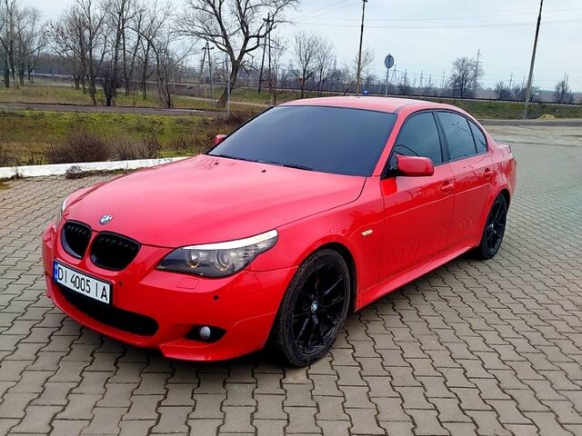 Красный БМВ 5 Серия, объемом двигателя 3 л и пробегом 380 тыс. км за 8700 $, фото 1 на Automoto.ua