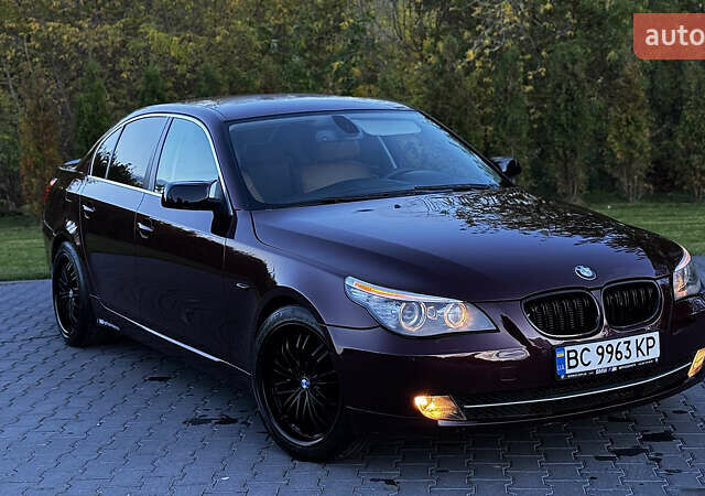 Красный БМВ 5 Серия, объемом двигателя 3 л и пробегом 208 тыс. км за 9550 $, фото 1 на Automoto.ua