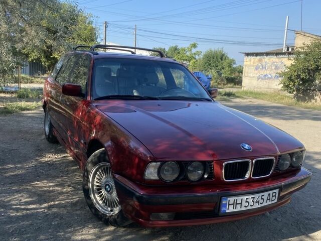 Красный БМВ 5 Серия, объемом двигателя 2.5 л и пробегом 430 тыс. км за 4986 $, фото 1 на Automoto.ua