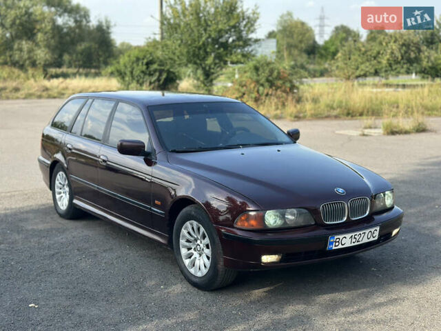 Красный БМВ 5 Серия, объемом двигателя 2.49 л и пробегом 300 тыс. км за 2999 $, фото 1 на Automoto.ua