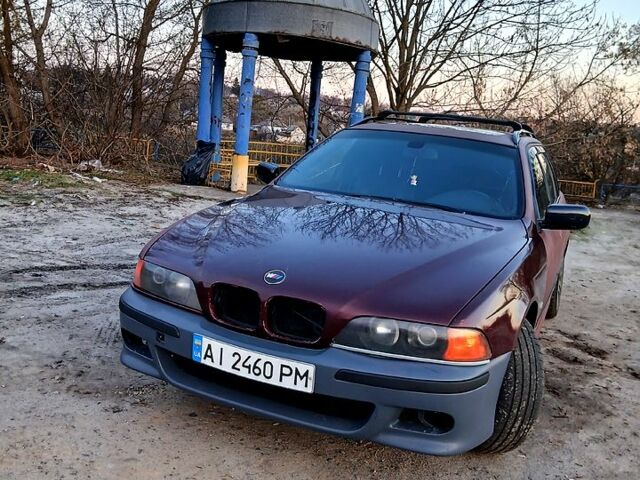 Червоний БМВ 5 Серія, об'ємом двигуна 2.8 л та пробігом 295 тис. км за 3200 $, фото 1 на Automoto.ua