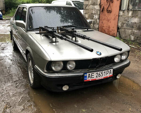 БМВ 5 Серія, об'ємом двигуна 1.99 л та пробігом 450 тис. км за 1300 $, фото 1 на Automoto.ua