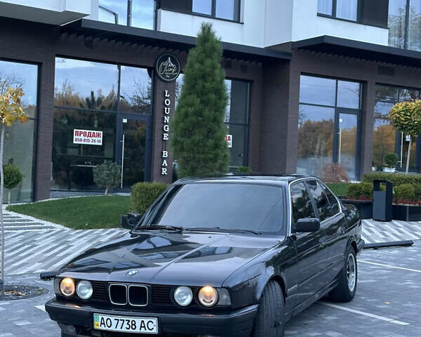 БМВ 5 Серия, объемом двигателя 2.5 л и пробегом 300 тыс. км за 3600 $, фото 1 на Automoto.ua