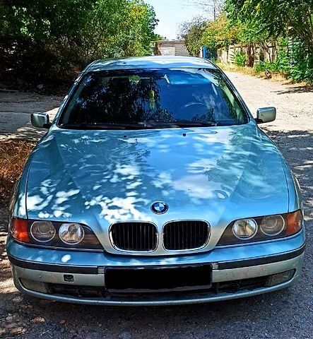 БМВ 5 Серия, объемом двигателя 2.5 л и пробегом 0 тыс. км за 3500 $, фото 1 на Automoto.ua