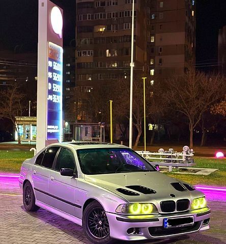 БМВ 5 Серія, об'ємом двигуна 3.5 л та пробігом 0 тис. км за 3000 $, фото 1 на Automoto.ua