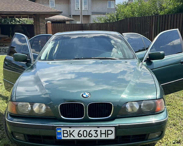 БМВ 5 Серия, объемом двигателя 2.5 л и пробегом 352 тыс. км за 5000 $, фото 1 на Automoto.ua