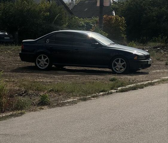 БМВ 5 Серия, объемом двигателя 2.8 л и пробегом 415 тыс. км за 10000 $, фото 1 на Automoto.ua