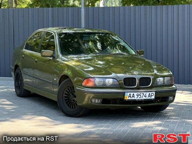 БМВ 5 Серия, объемом двигателя 2.5 л и пробегом 333 тыс. км за 2400 $, фото 1 на Automoto.ua
