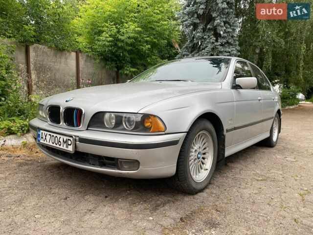 БМВ 5 Серия, объемом двигателя 2 л и пробегом 300 тыс. км за 4350 $, фото 1 на Automoto.ua