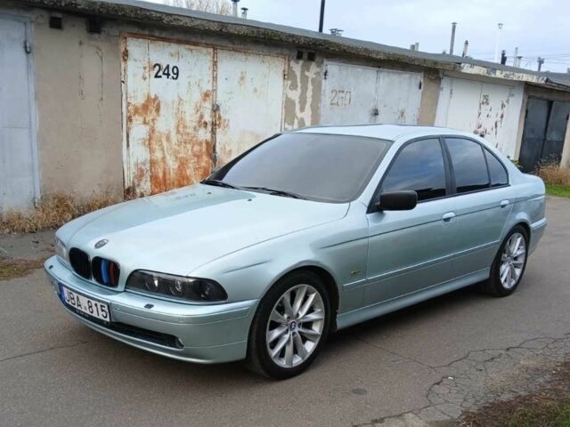 БМВ 5 Серия, объемом двигателя 0 л и пробегом 374 тыс. км за 3500 $, фото 1 на Automoto.ua