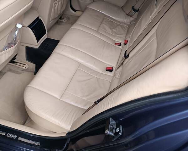 БМВ 5 Серия, объемом двигателя 2 л и пробегом 314 тыс. км за 3900 $, фото 1 на Automoto.ua