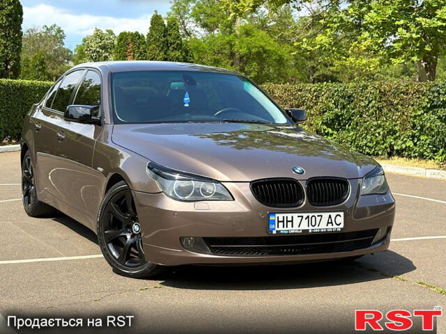 БМВ 5 Серия, объемом двигателя 3 л и пробегом 300 тыс. км за 7800 $, фото 1 на Automoto.ua