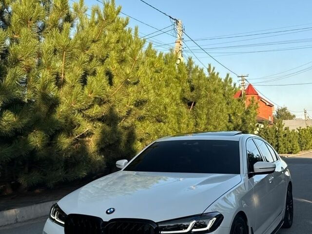 БМВ 5 Серия, объемом двигателя 3 л и пробегом 70 тыс. км за 34900 $, фото 1 на Automoto.ua