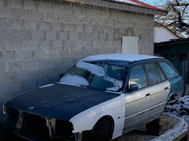 БМВ 5 Серия, объемом двигателя 4 л и пробегом 300 тыс. км за 2500 $, фото 1 на Automoto.ua