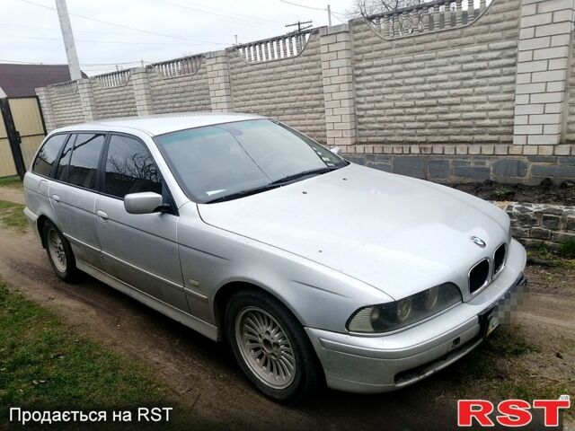 БМВ 5 Серия, объемом двигателя 3 л и пробегом 270 тыс. км за 3500 $, фото 1 на Automoto.ua
