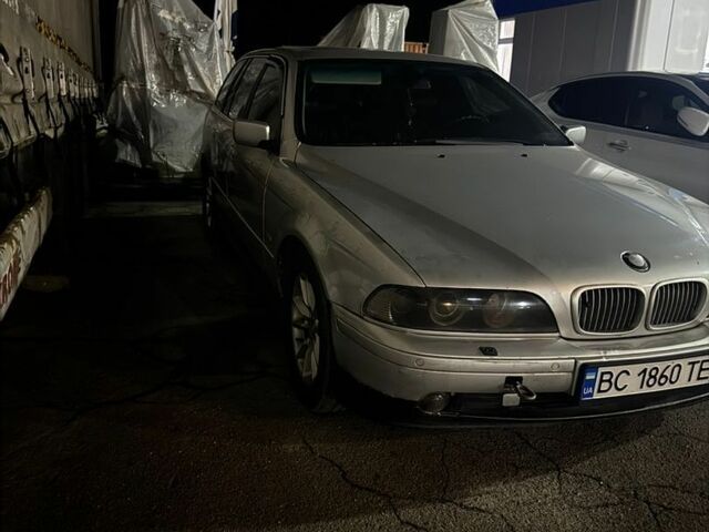 БМВ 5 Серия, объемом двигателя 2.9 л и пробегом 470 тыс. км за 3500 $, фото 1 на Automoto.ua