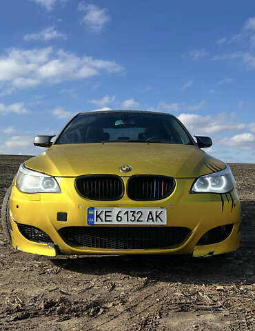Желтый БМВ 5 Серия, объемом двигателя 2.5 л и пробегом 365 тыс. км за 6500 $, фото 1 на Automoto.ua