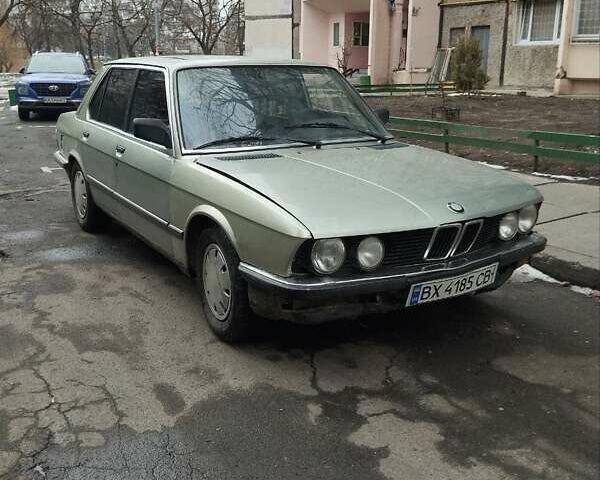 Сірий БМВ 5 Серія, об'ємом двигуна 2 л та пробігом 100 тис. км за 1300 $, фото 1 на Automoto.ua