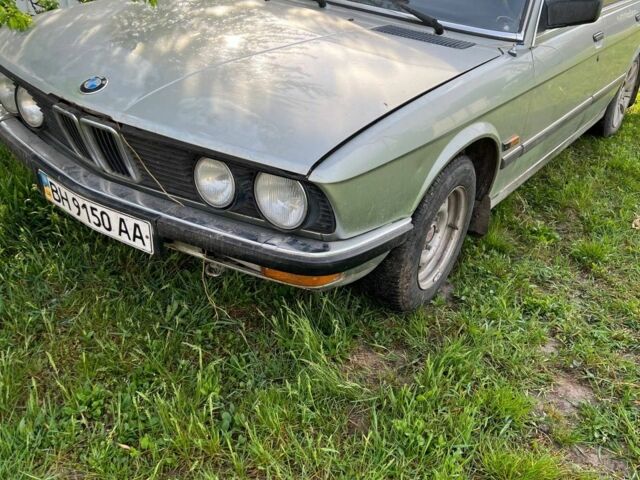 Серый БМВ 5 Серия, объемом двигателя 2 л и пробегом 300 тыс. км за 700 $, фото 1 на Automoto.ua