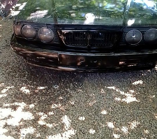 Серый БМВ 5 Серия, объемом двигателя 2 л и пробегом 300 тыс. км за 2000 $, фото 1 на Automoto.ua