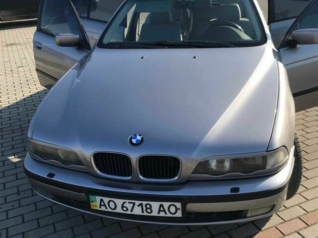 Серый БМВ 5 Серия, объемом двигателя 0 л и пробегом 250 тыс. км за 5000 $, фото 1 на Automoto.ua