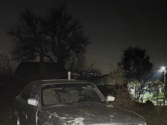 Серый БМВ 5 Серия, объемом двигателя 2.5 л и пробегом 400 тыс. км за 710 $, фото 1 на Automoto.ua