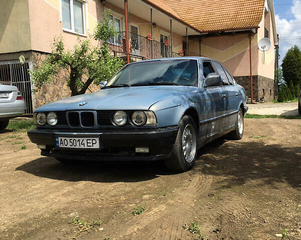 Сірий БМВ 5 Серія, об'ємом двигуна 2.5 л та пробігом 285 тис. км за 2800 $, фото 1 на Automoto.ua