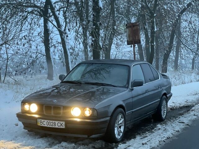 Серый БМВ 5 Серия, объемом двигателя 2.5 л и пробегом 3 тыс. км за 2500 $, фото 1 на Automoto.ua