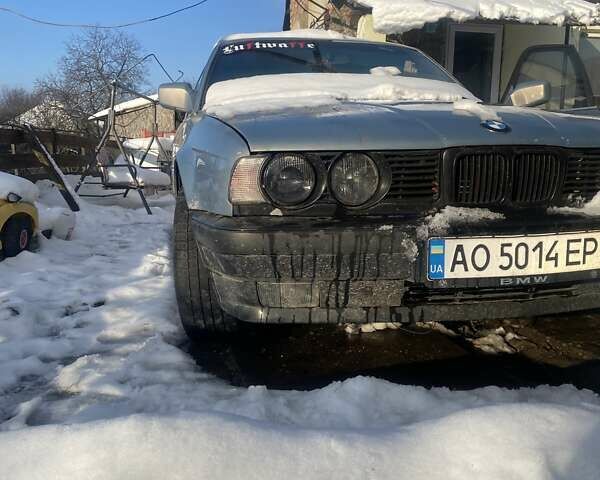 Серый БМВ 5 Серия, объемом двигателя 2.5 л и пробегом 596 тыс. км за 1500 $, фото 1 на Automoto.ua