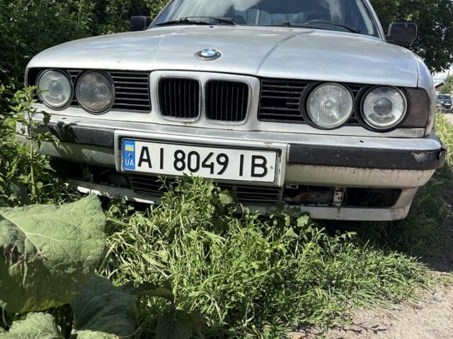 Серый БМВ 5 Серия, объемом двигателя 2.4 л и пробегом 3 тыс. км за 1115 $, фото 1 на Automoto.ua
