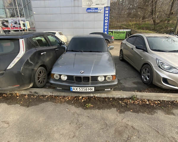 Серый БМВ 5 Серия, объемом двигателя 1.99 л и пробегом 560 тыс. км за 2799 $, фото 1 на Automoto.ua