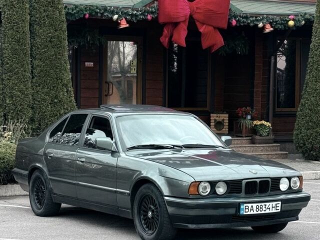 Сірий БМВ 5 Серія, об'ємом двигуна 2 л та пробігом 29 тис. км за 2300 $, фото 1 на Automoto.ua