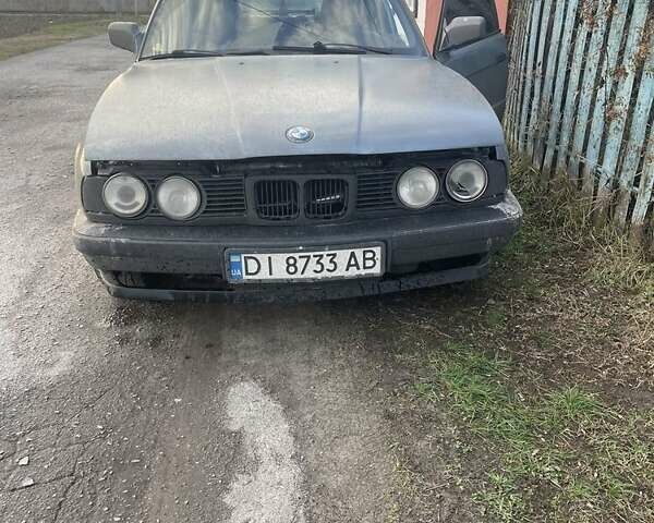 Серый БМВ 5 Серия, объемом двигателя 2 л и пробегом 500 тыс. км за 2500 $, фото 1 на Automoto.ua