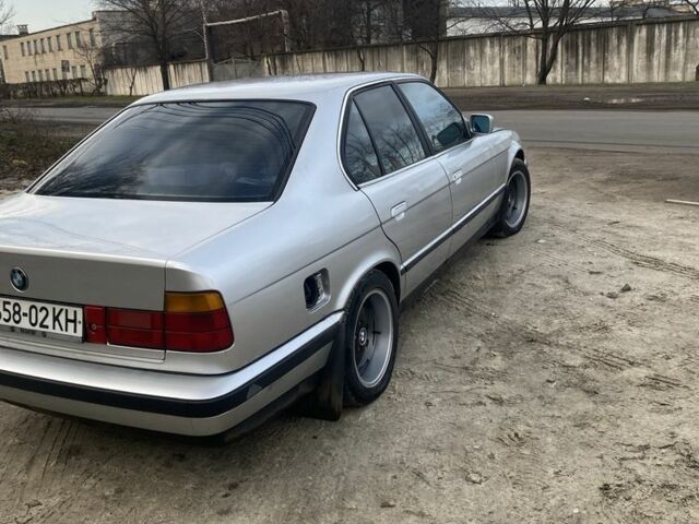 Серый БМВ 5 Серия, объемом двигателя 2 л и пробегом 350 тыс. км за 3400 $, фото 1 на Automoto.ua