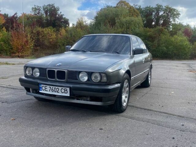 Сірий БМВ 5 Серія, об'ємом двигуна 0 л та пробігом 300 тис. км за 1900 $, фото 1 на Automoto.ua