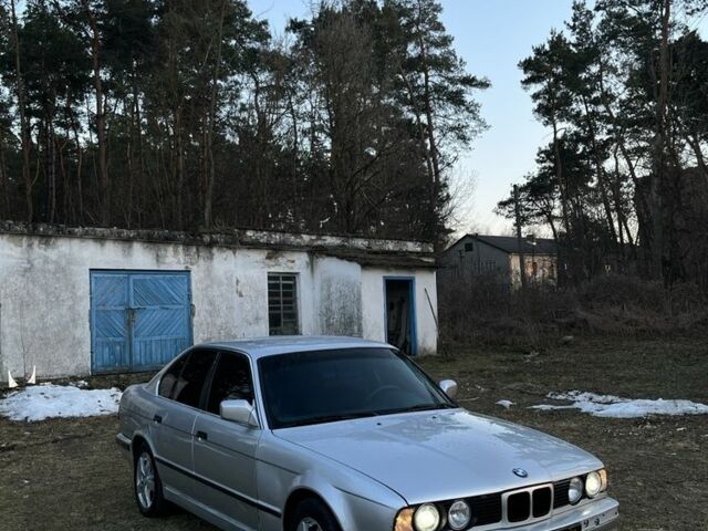 Сірий БМВ 5 Серія, об'ємом двигуна 2.5 л та пробігом 450 тис. км за 2500 $, фото 1 на Automoto.ua