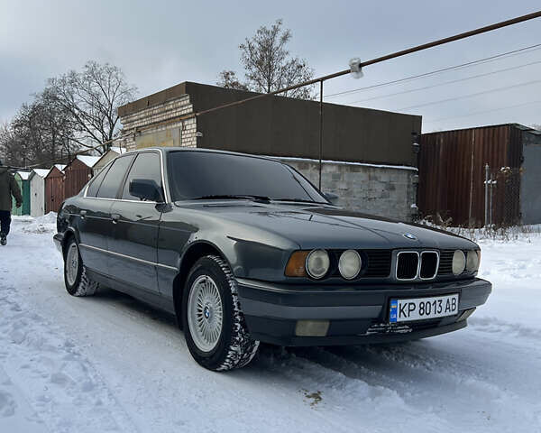 Серый БМВ 5 Серия, объемом двигателя 2.5 л и пробегом 218 тыс. км за 5700 $, фото 1 на Automoto.ua