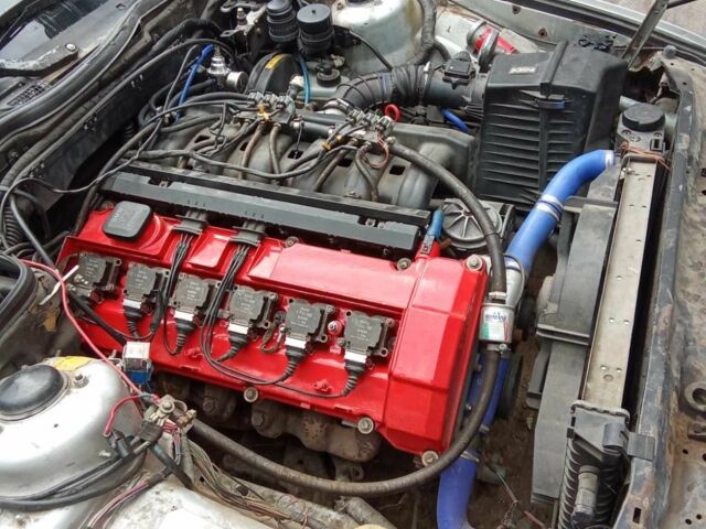 Серый БМВ 5 Серия, объемом двигателя 2 л и пробегом 100 тыс. км за 1250 $, фото 1 на Automoto.ua