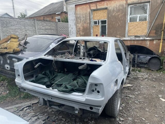 Сірий БМВ 5 Серія, об'ємом двигуна 2.5 л та пробігом 250 тис. км за 1200 $, фото 1 на Automoto.ua