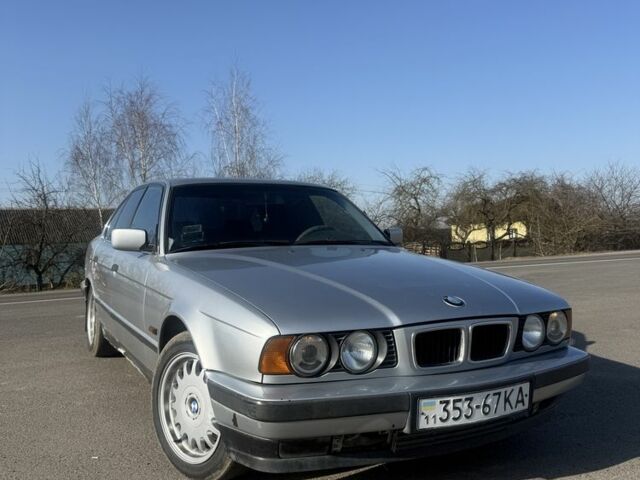 Серый БМВ 5 Серия, объемом двигателя 1.8 л и пробегом 371 тыс. км за 2000 $, фото 1 на Automoto.ua