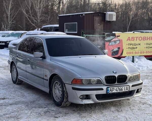 Сірий БМВ 5 Серія, об'ємом двигуна 2.5 л та пробігом 250 тис. км за 3350 $, фото 1 на Automoto.ua