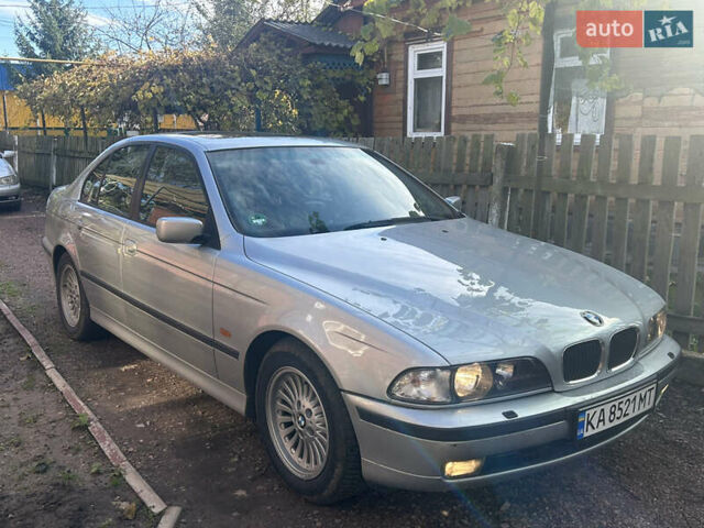 Серый БМВ 5 Серия, объемом двигателя 2.49 л и пробегом 315 тыс. км за 6000 $, фото 1 на Automoto.ua