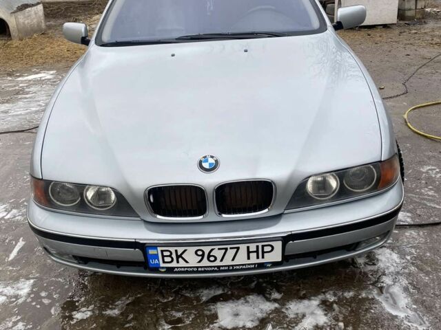 Серый БМВ 5 Серия, объемом двигателя 2.8 л и пробегом 380 тыс. км за 4400 $, фото 1 на Automoto.ua