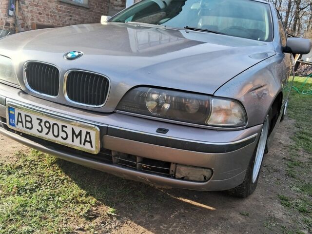 Серый БМВ 5 Серия, объемом двигателя 2.8 л и пробегом 350 тыс. км за 3000 $, фото 1 на Automoto.ua