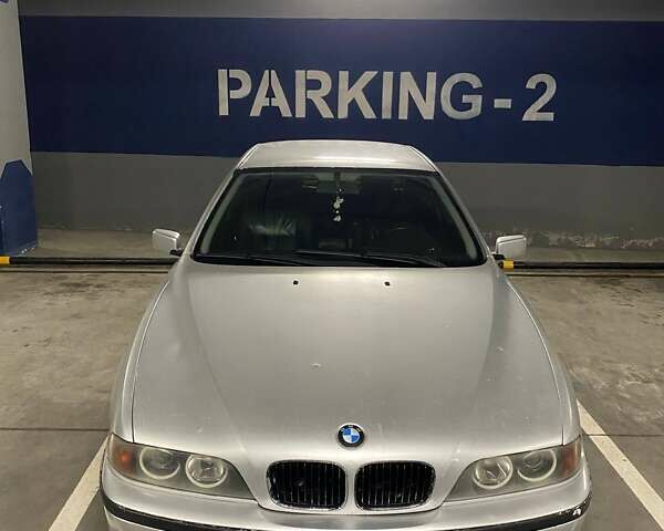 Серый БМВ 5 Серия, объемом двигателя 2.49 л и пробегом 370 тыс. км за 3950 $, фото 1 на Automoto.ua