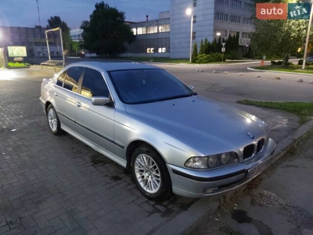 Серый БМВ 5 Серия, объемом двигателя 2 л и пробегом 469 тыс. км за 3500 $, фото 1 на Automoto.ua